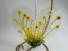 Load image into Gallery viewer, Hanging heart with yellow and white flowers
